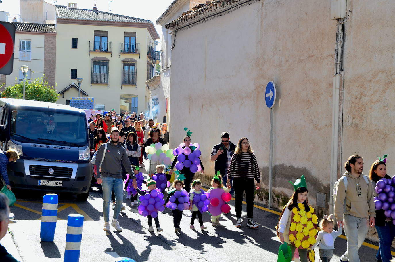 Encuéntrate en el pasacalles del carnaval de Huétor Vega