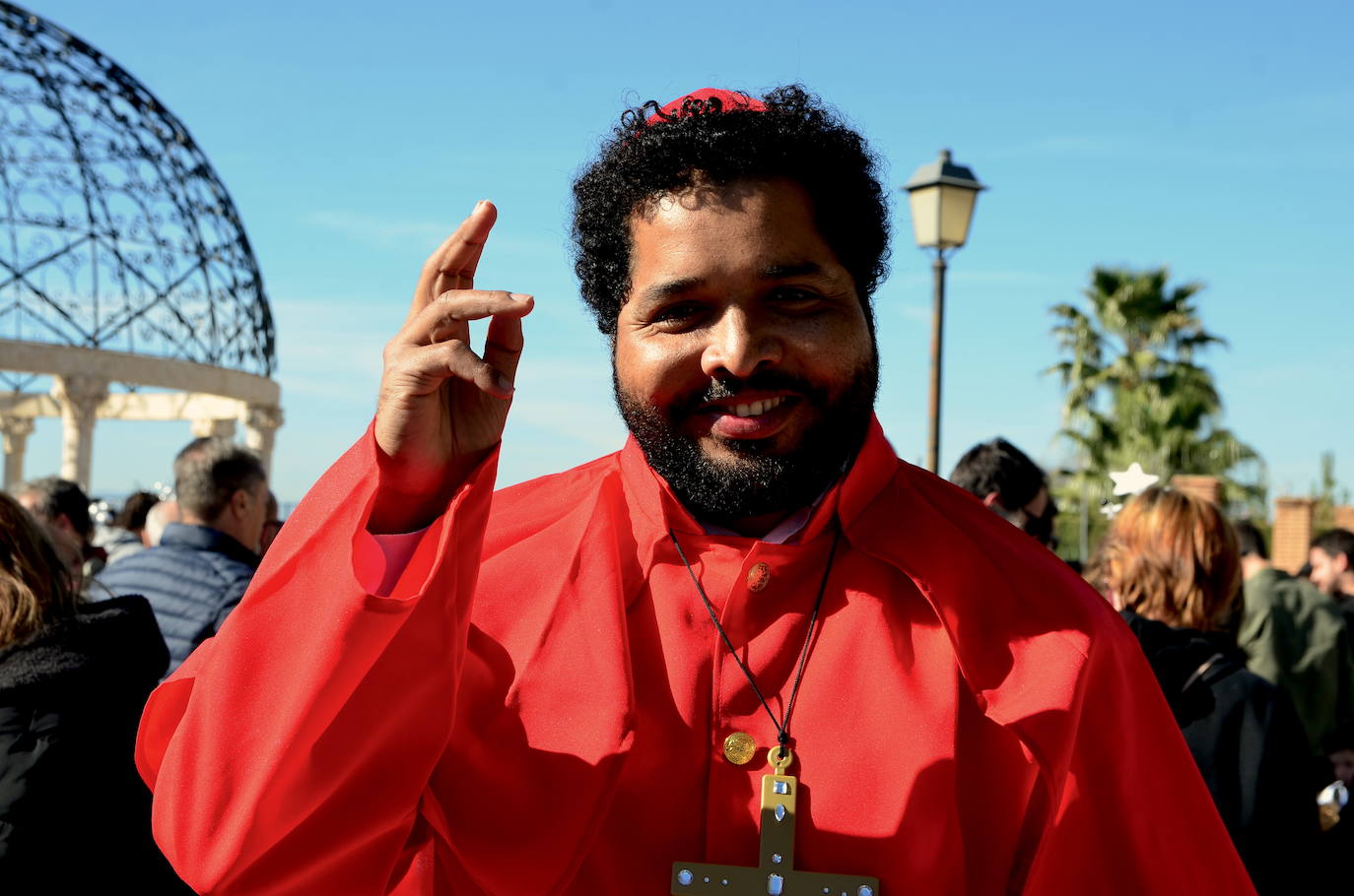 Encuéntrate en el pasacalles del carnaval de Huétor Vega