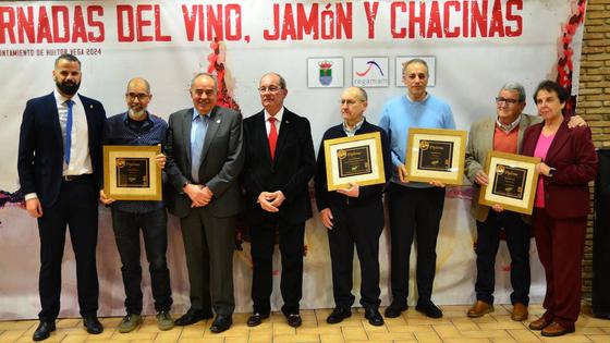Entrega de premios de los certámenes de vinos en Huétor Vega