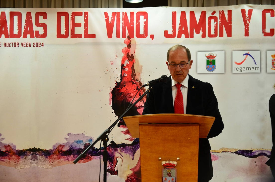 Entrega de premios de los certámenes de vinos en Huétor Vega