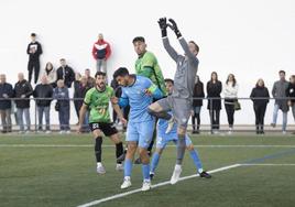 El CD Huetor Vega, tras la senda de la victoria