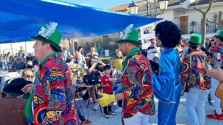 IU Huétor Vega celebra su tradicional Batalla de Cascarones