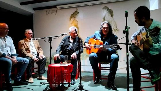 La Parra Flamenca homenajea al veterano Nene de Santa Fe y al joven Juanma Girela