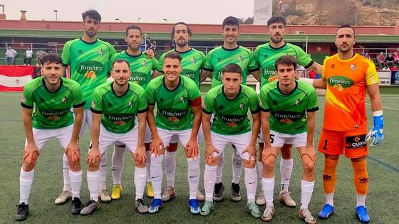El Huétor Vega pierde ante el Poli Almería y se aleja del 'play off'