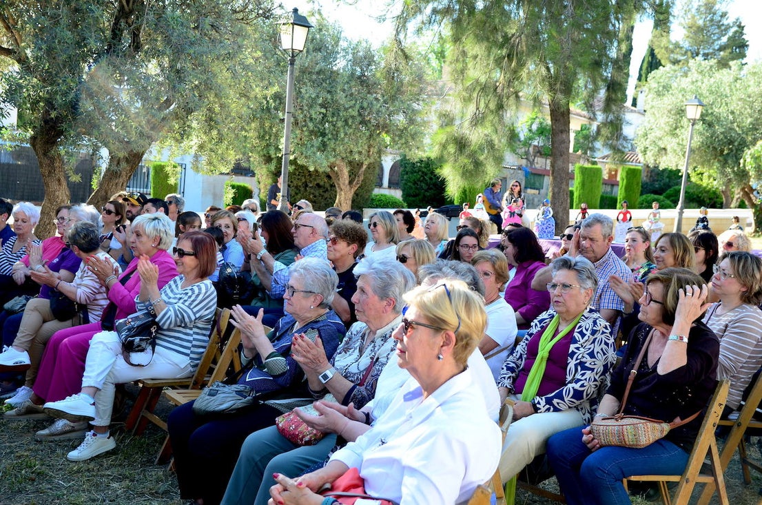 Huétor Vega rinde homenaje a Carmen Vargas, una mujer pionera en su tiempo