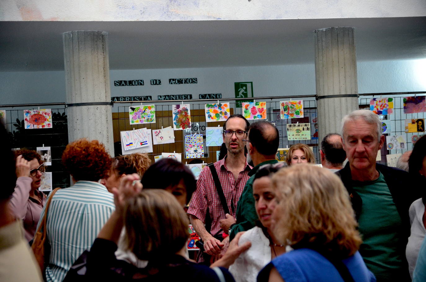 El arte postal grita por la paz en Huétor Vega