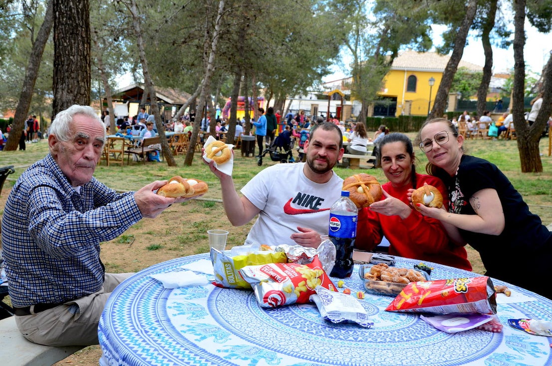 'Roar el güevo': la merienda con la que Huétor Vega hace piña