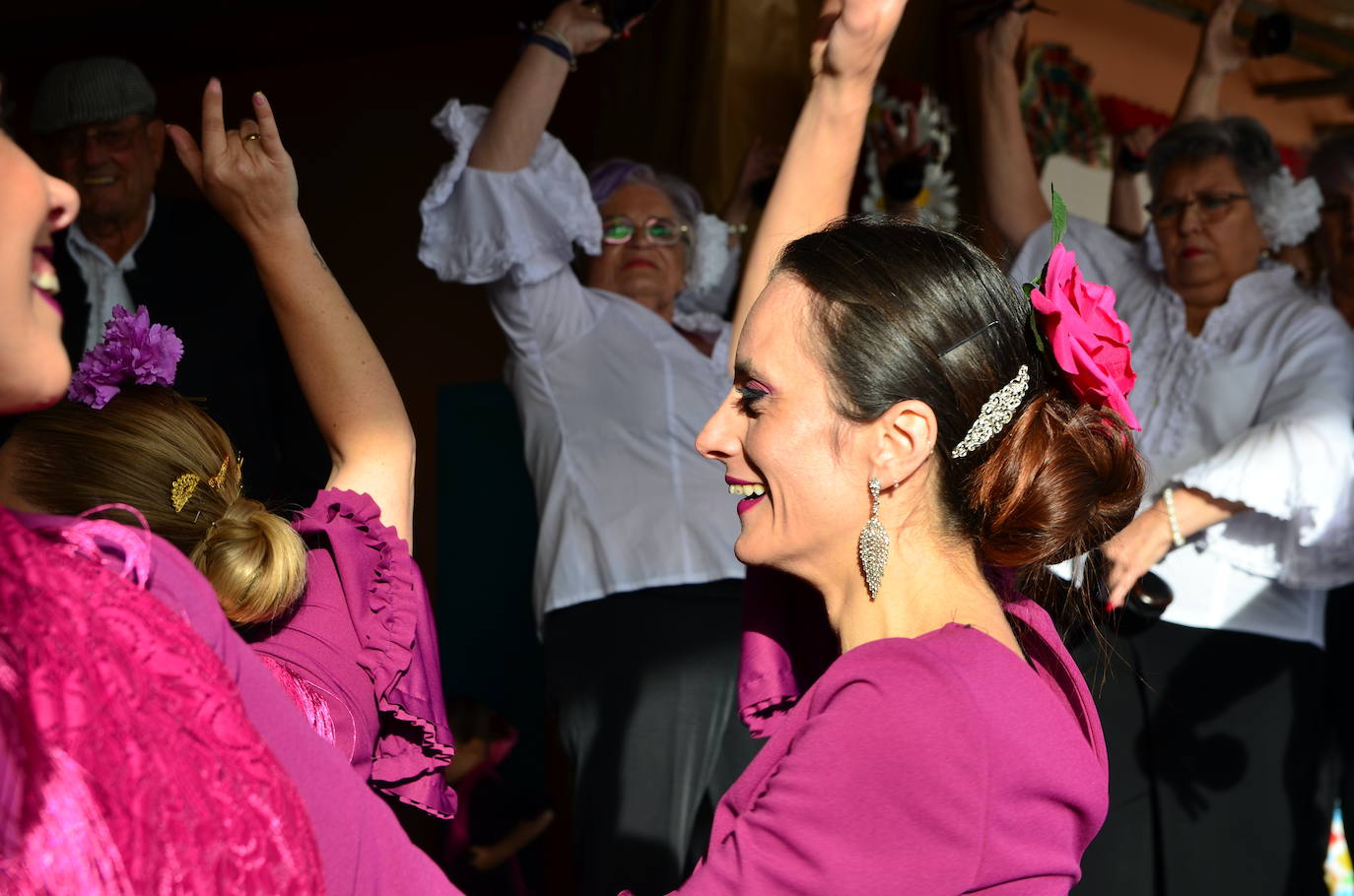 El ambiente de cruces inunda Huétor Vega