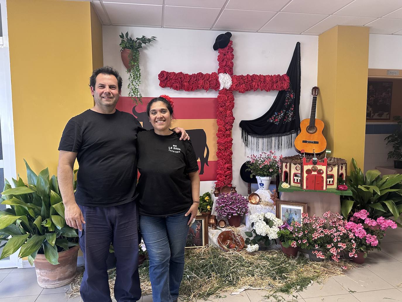 Cruz del bar del Centro Social La Nava.