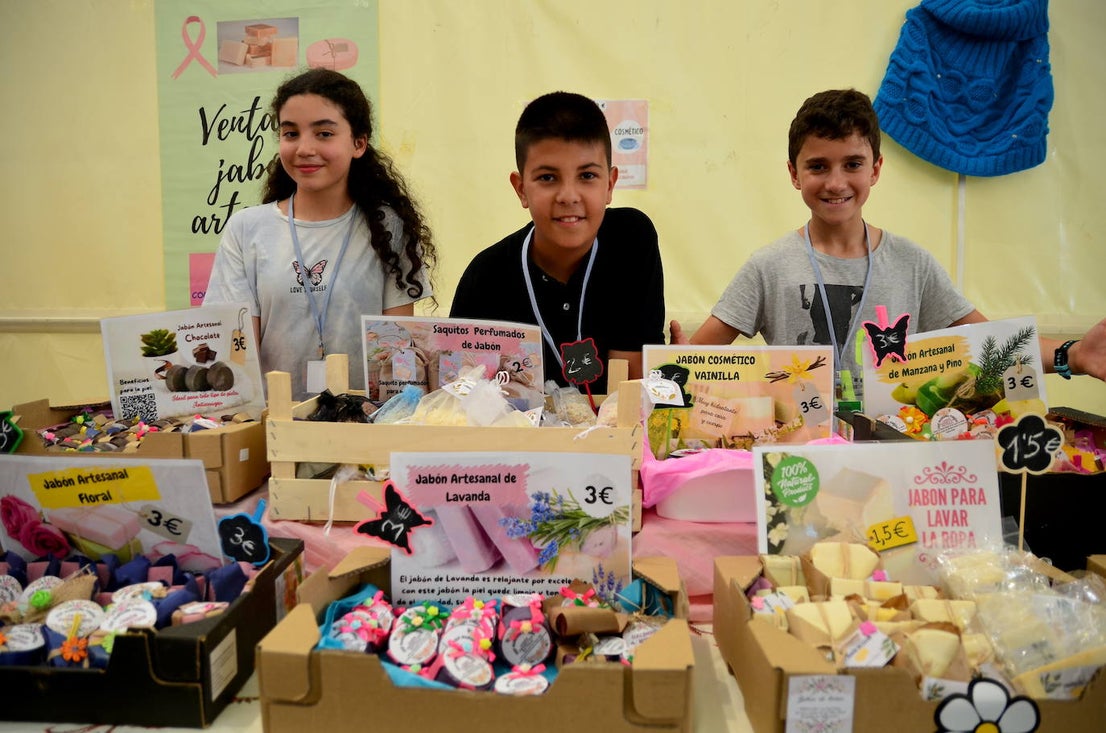 Acto de clausura de los talleres y escuelas deportivas municipales de Huétor Vega