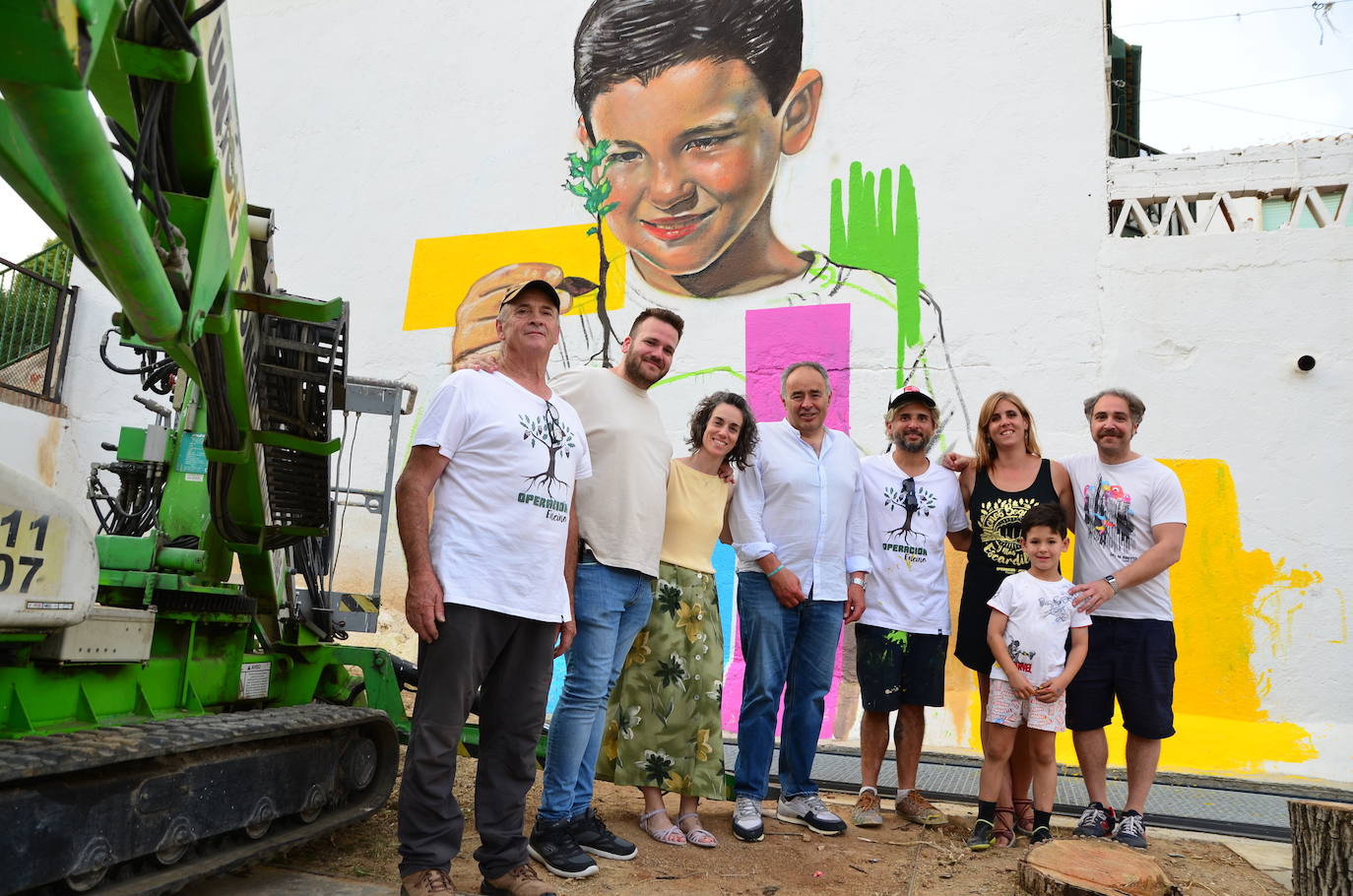 Un mural en Huétor Vega recuerda la importancia de «sembrar el futuro»