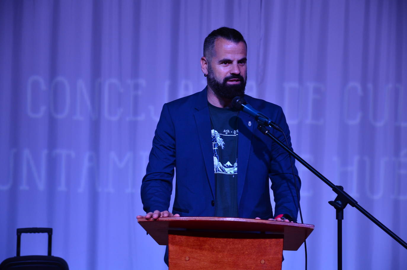 Acto de entrega de premios de los certámenes culturales de Huétor Vega.