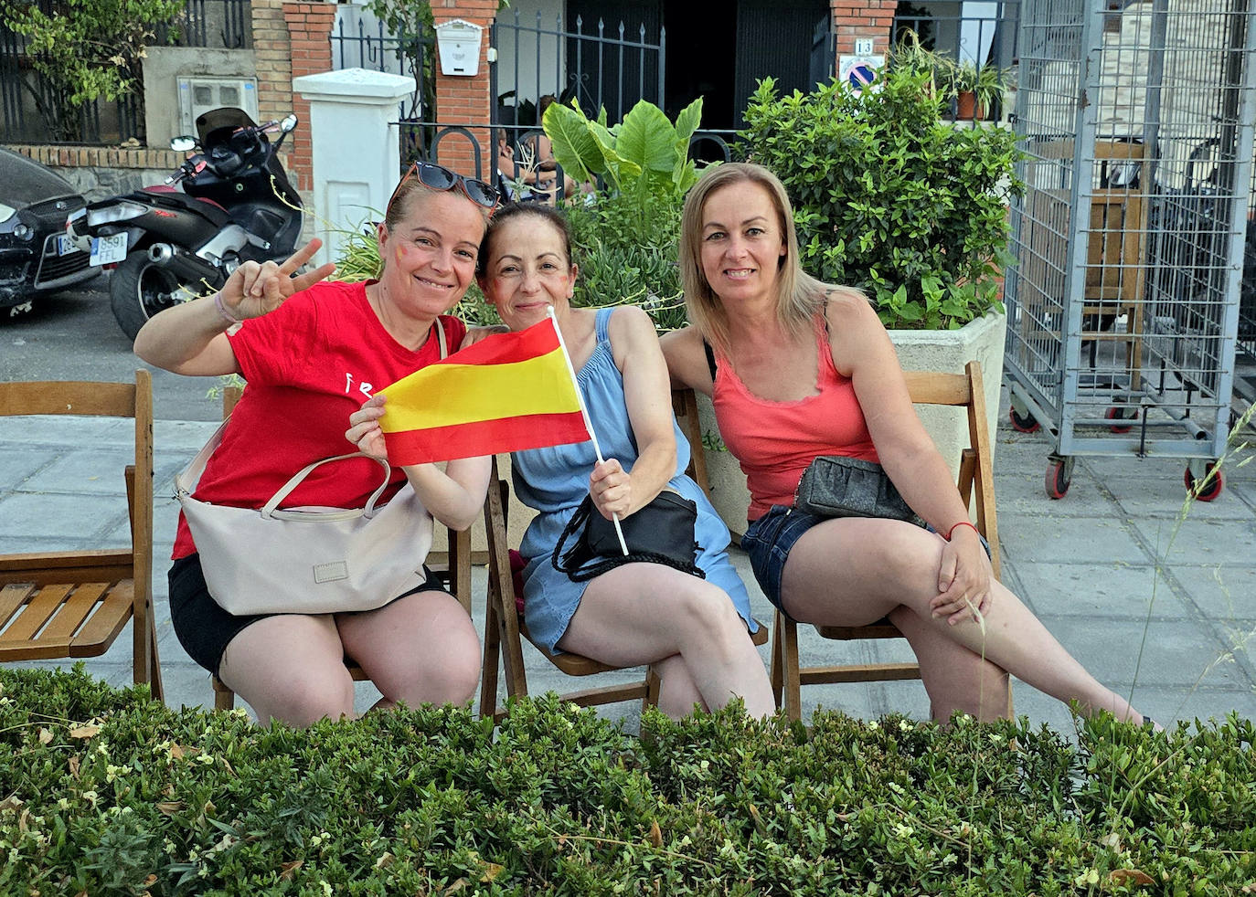 Ambiente en la Plaza Abdal Malik de Huétor Vega.