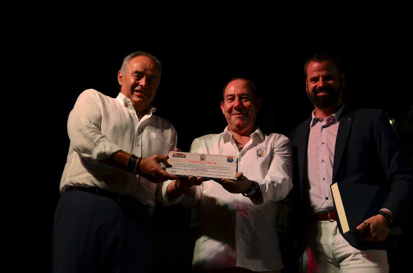 El flamenco brilla en su noche más especial en Huétor Vega