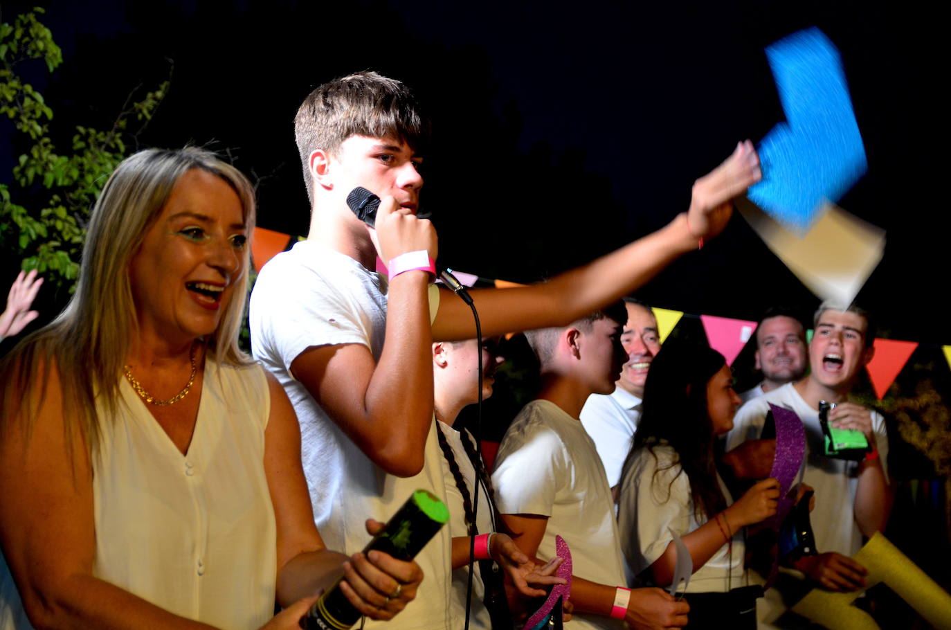 Todo es de color en la Fiesta Holi de Huétor Vega