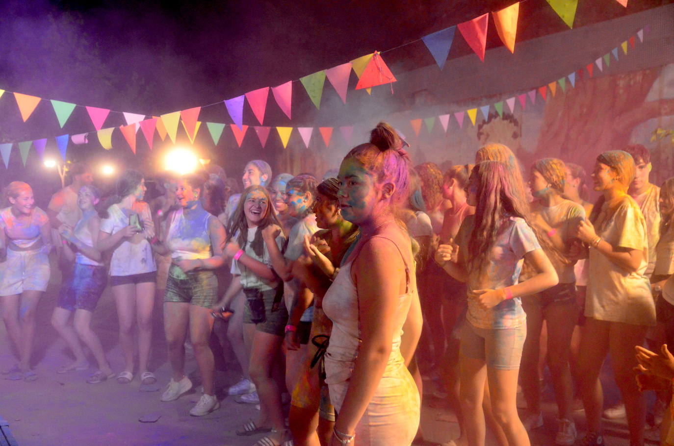 Todo es de color en la Fiesta Holi de Huétor Vega