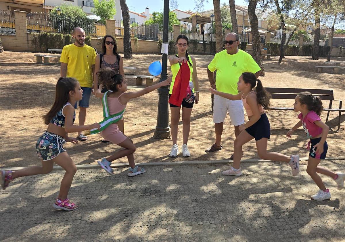 Actividades por equipos en el Parque de los Pinos.