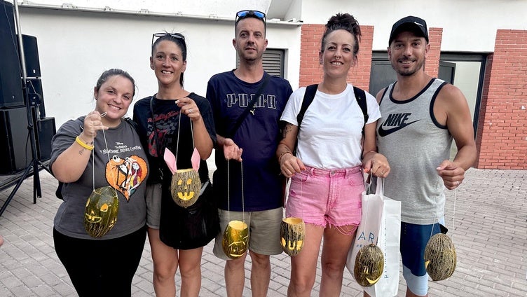 'Luz de melón': farolillos y verbena en el Parque de la Nava