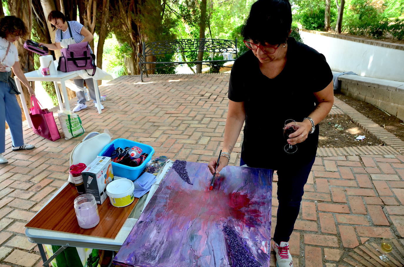 Así ha sido la quinta edición del concurso de pintura rápida abstracta de Huétor Vega