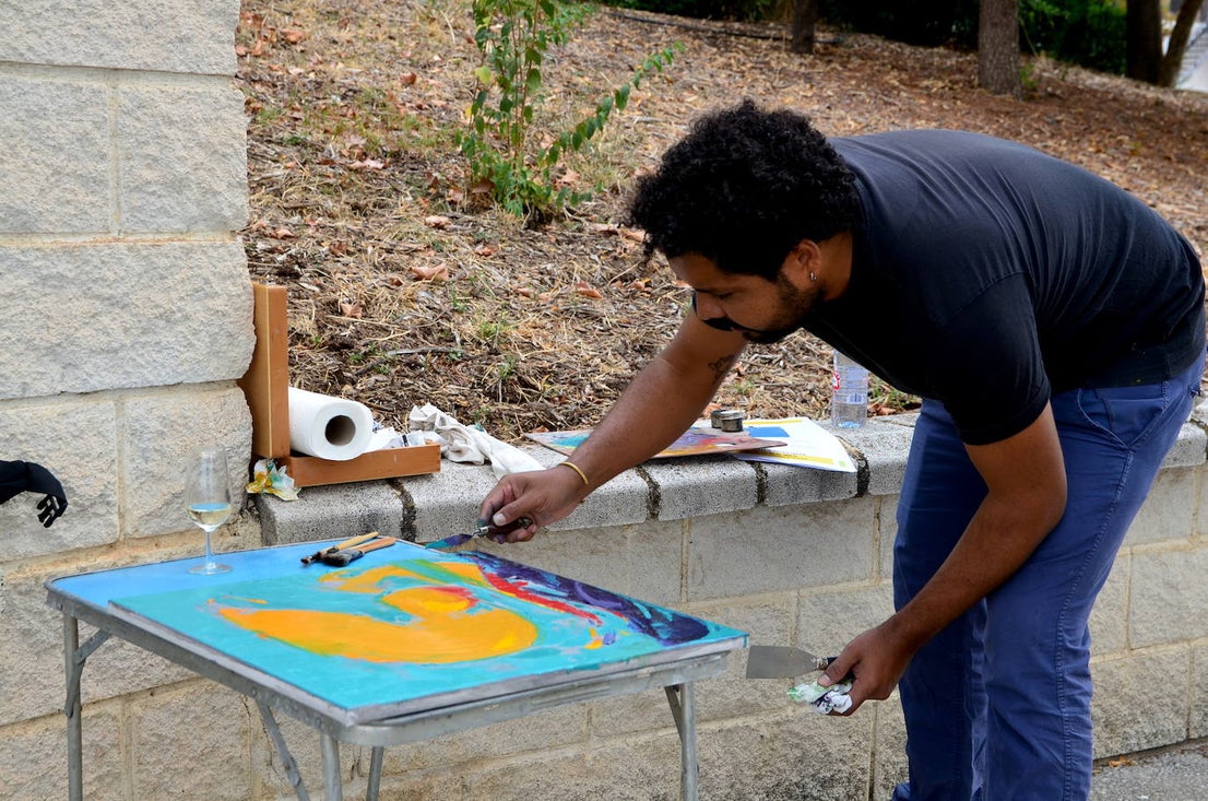 Así ha sido la quinta edición del concurso de pintura rápida abstracta de Huétor Vega