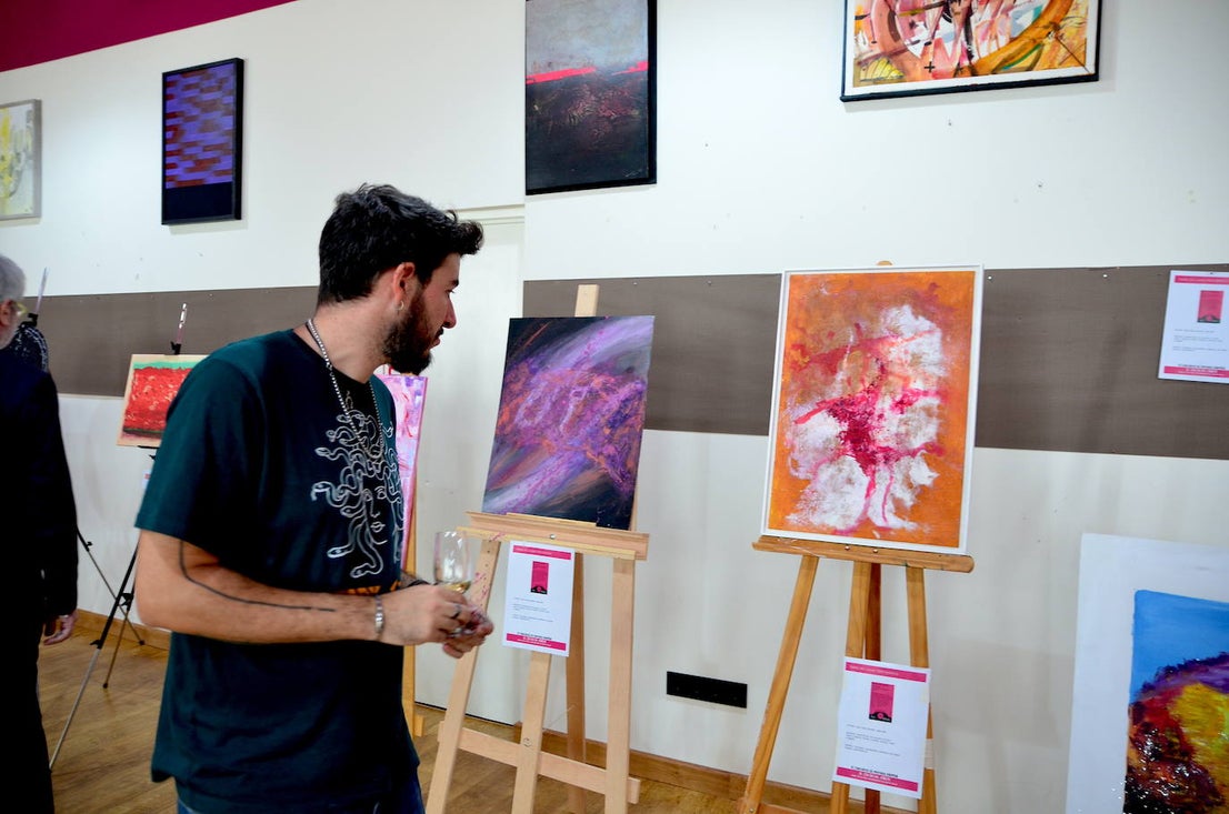 Así ha sido la quinta edición del concurso de pintura rápida abstracta de Huétor Vega