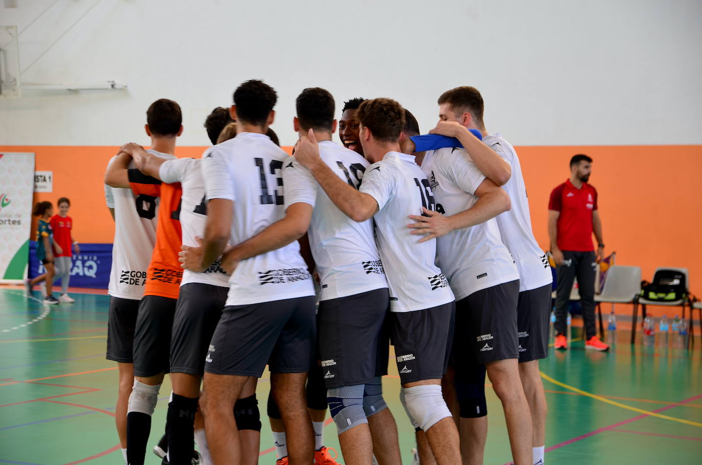 Triunfo del voleibol en Huétor Vega