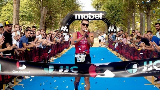 Sergio Correa conquista la Duatlón Cross Villa de Los Palacios
