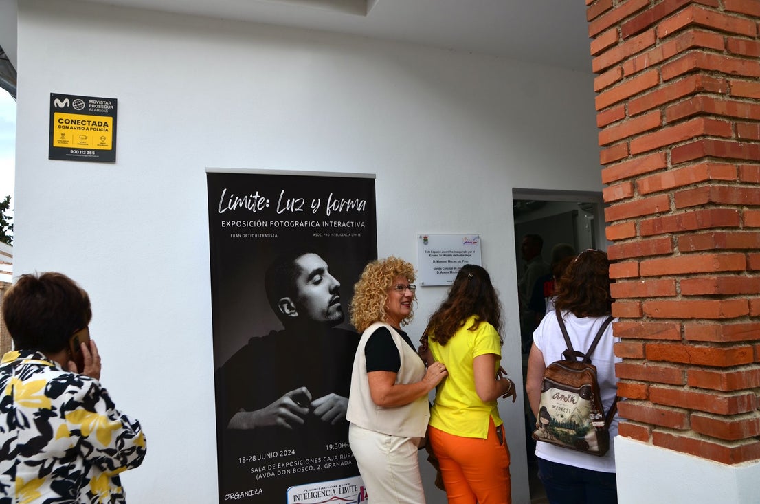 Exposición fotográfica 'Límite: luz y forma', en el Espacio Joven de Huétor Vega