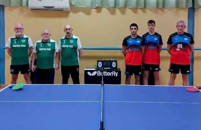 Duelo del Huétor Vega ante el equipo accitano.