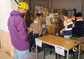 Acopio de material en solidaridad con las personas afectadas en Valencia.