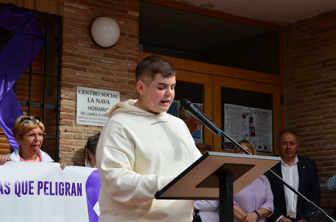 El IES Los Neveros de Huétor Vega clama contra la violencia machista