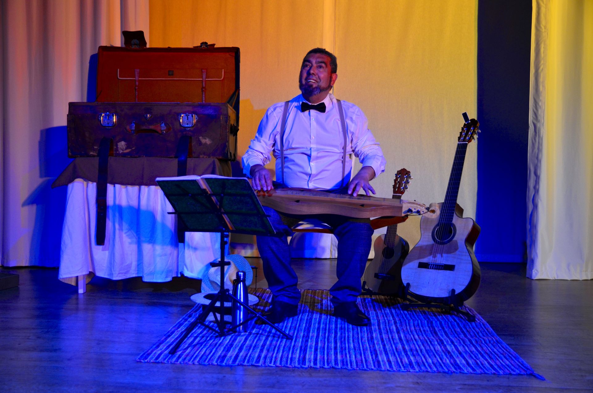 El músico y divulgador cultural utilizó instrumentos tradicionales, difíciles de ver en la actualidad.