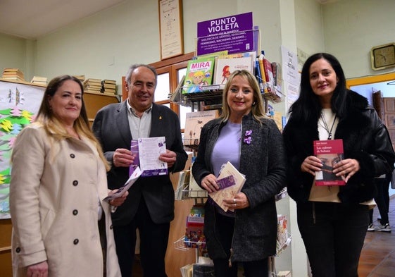 Inauguración del Punto Violeta de la Biblioteca Pública de Huétor Vega.