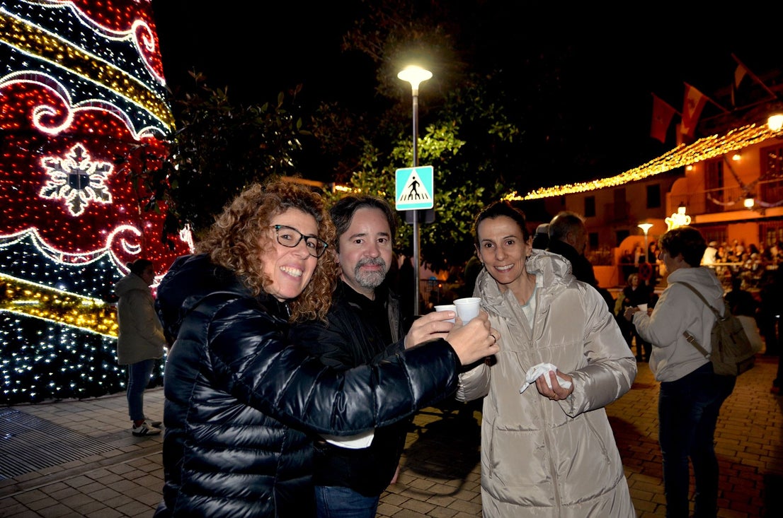 Huétor Vega alumbra ya su Navidad