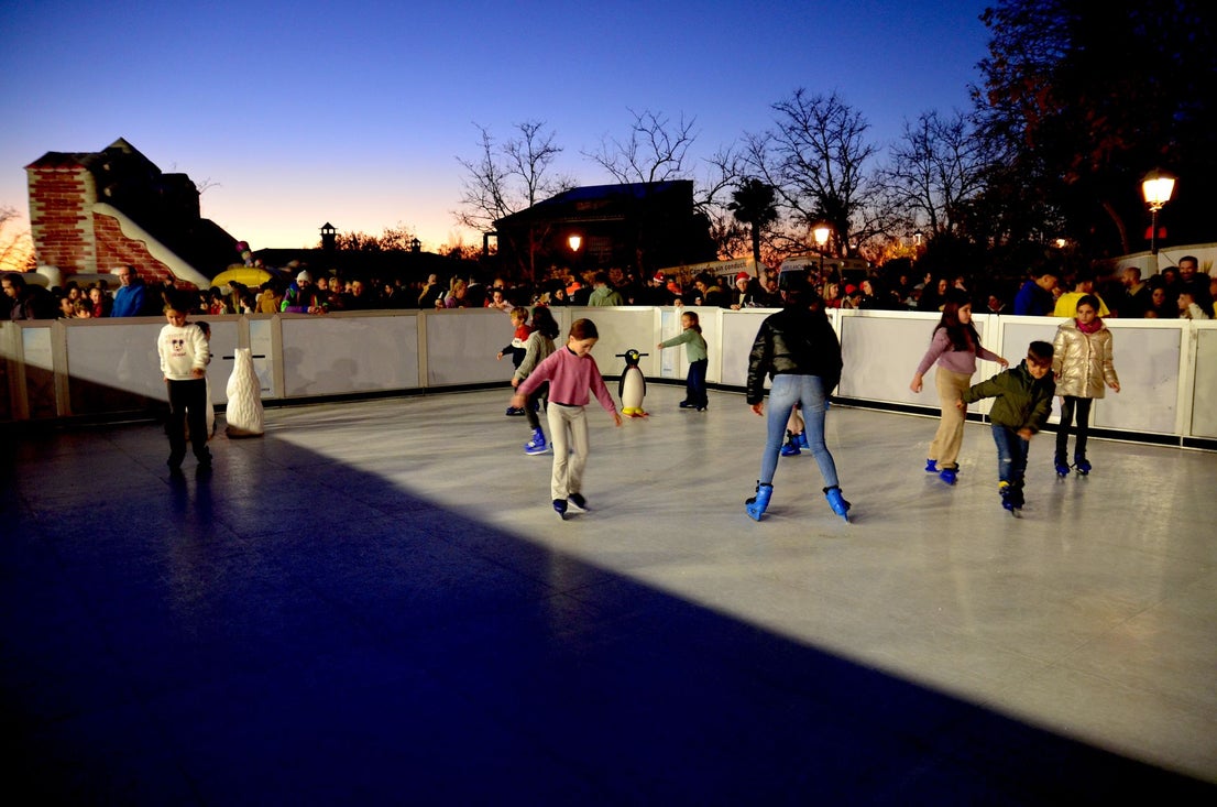 Huétor Vega, una pista de patinaje y la puesta de sol