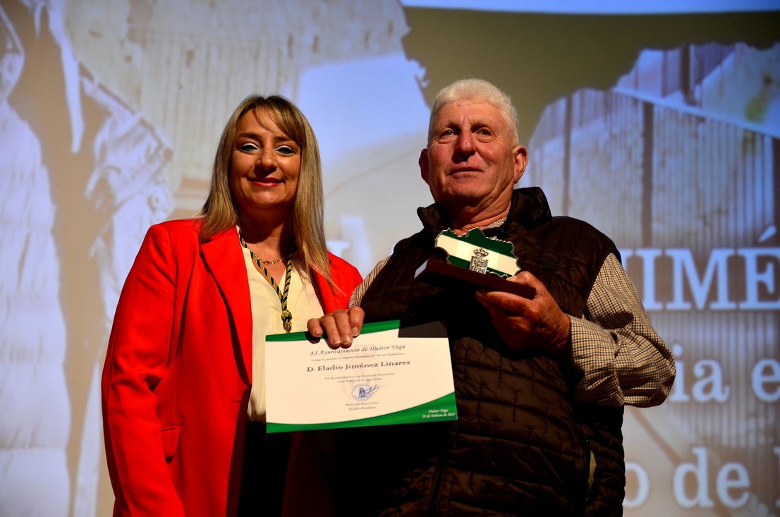 Así ha sido el acto del Día de Andalucía en Huétor Vega