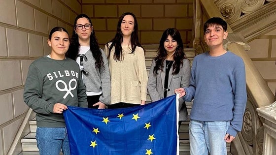 El IES Los Neveros de Huétor Vega participa en las 'Olimpiadas sobre la Europa'