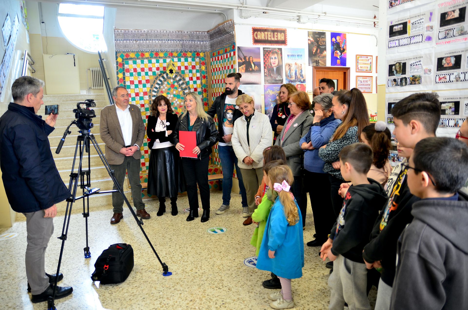 Lectura conjunta del manifiesto institucional en Huétor Vega.