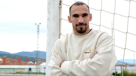 «Es un privilegio defender el escudo de mi pueblo en el verde»