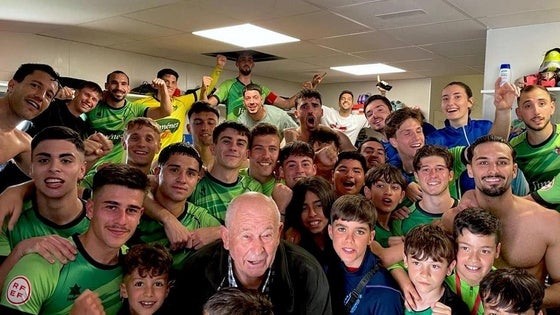 El Huétor Vega sella matemáticamente la permanencia y sueña aún con el 'play off'