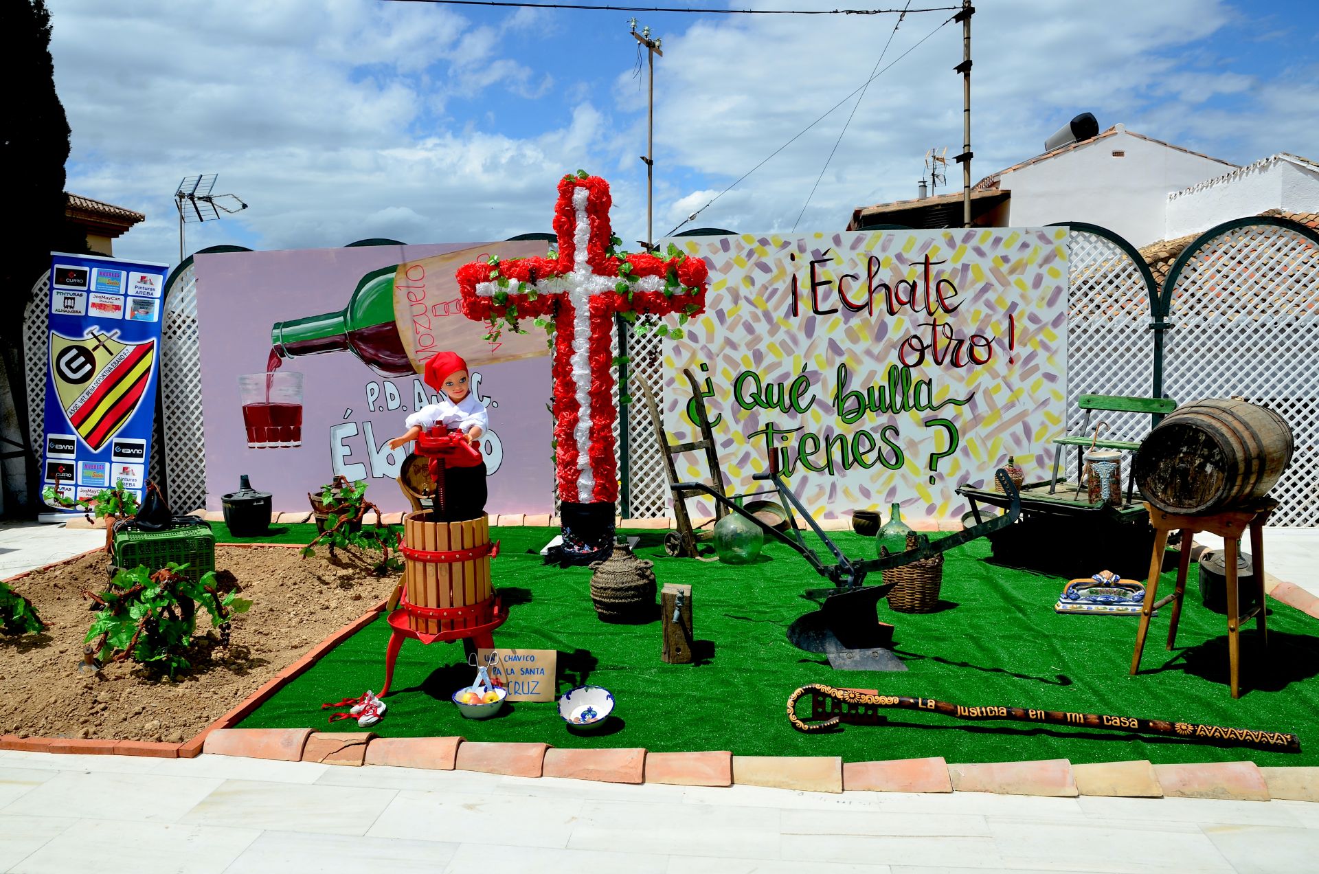 Así son las cruces que han concursado en Huétor Vega