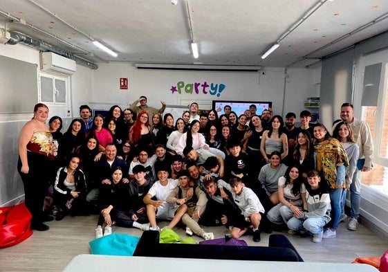 Alumnado de tercero de ESO del IES Los Neveros, en la yincana sobre salud mental celebrada en el Espacio Joven.