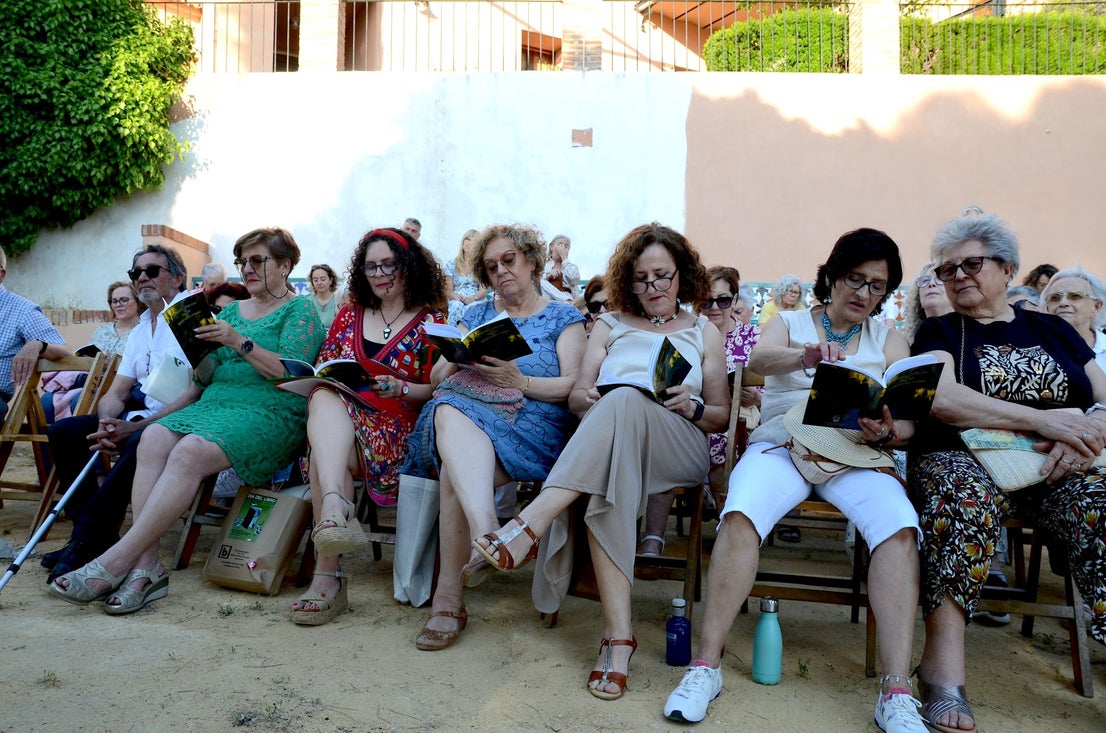 Las palabras mecen el Carmen de San Rafael de Huétor Vega