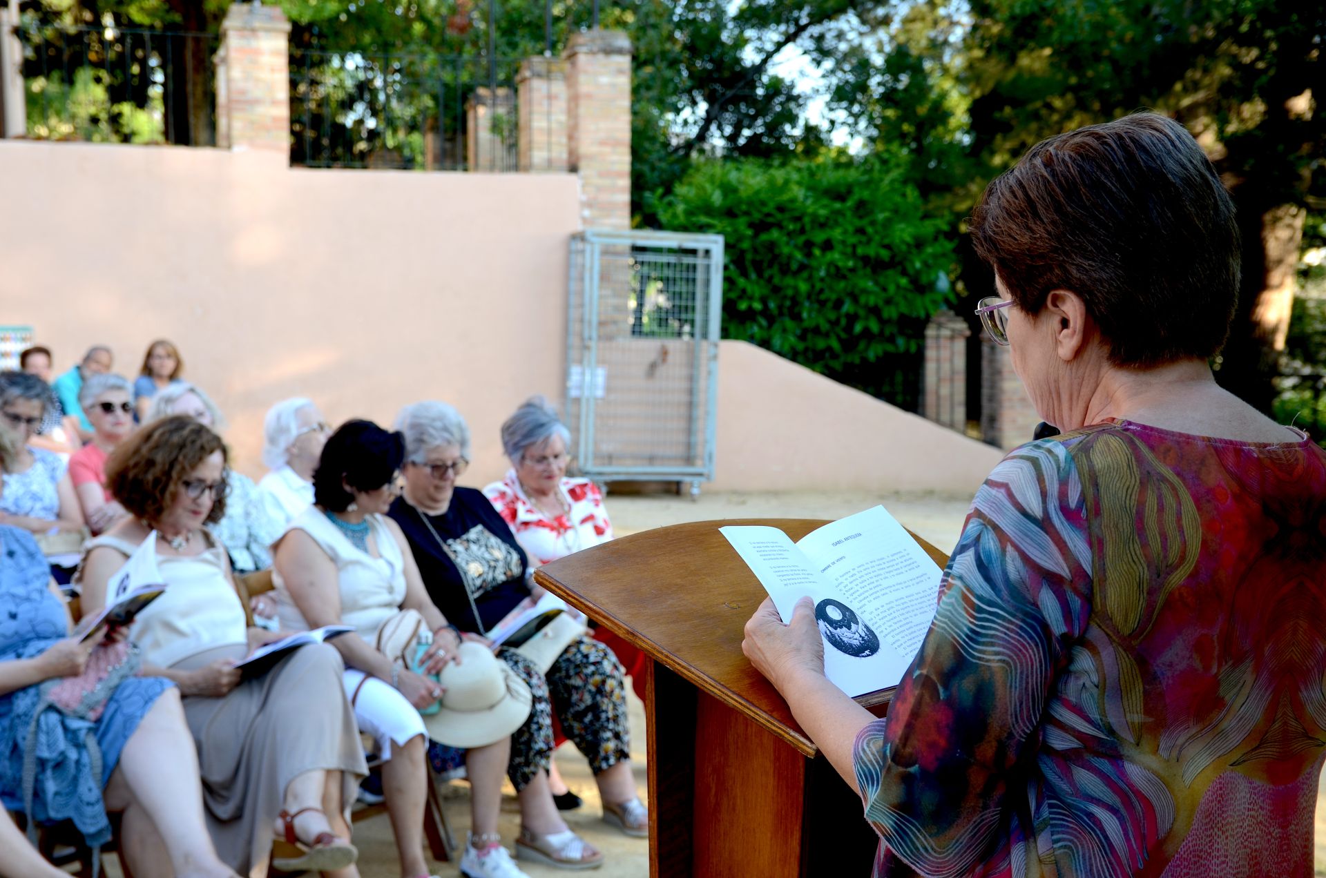 Las palabras mecen el Carmen de San Rafael de Huétor Vega