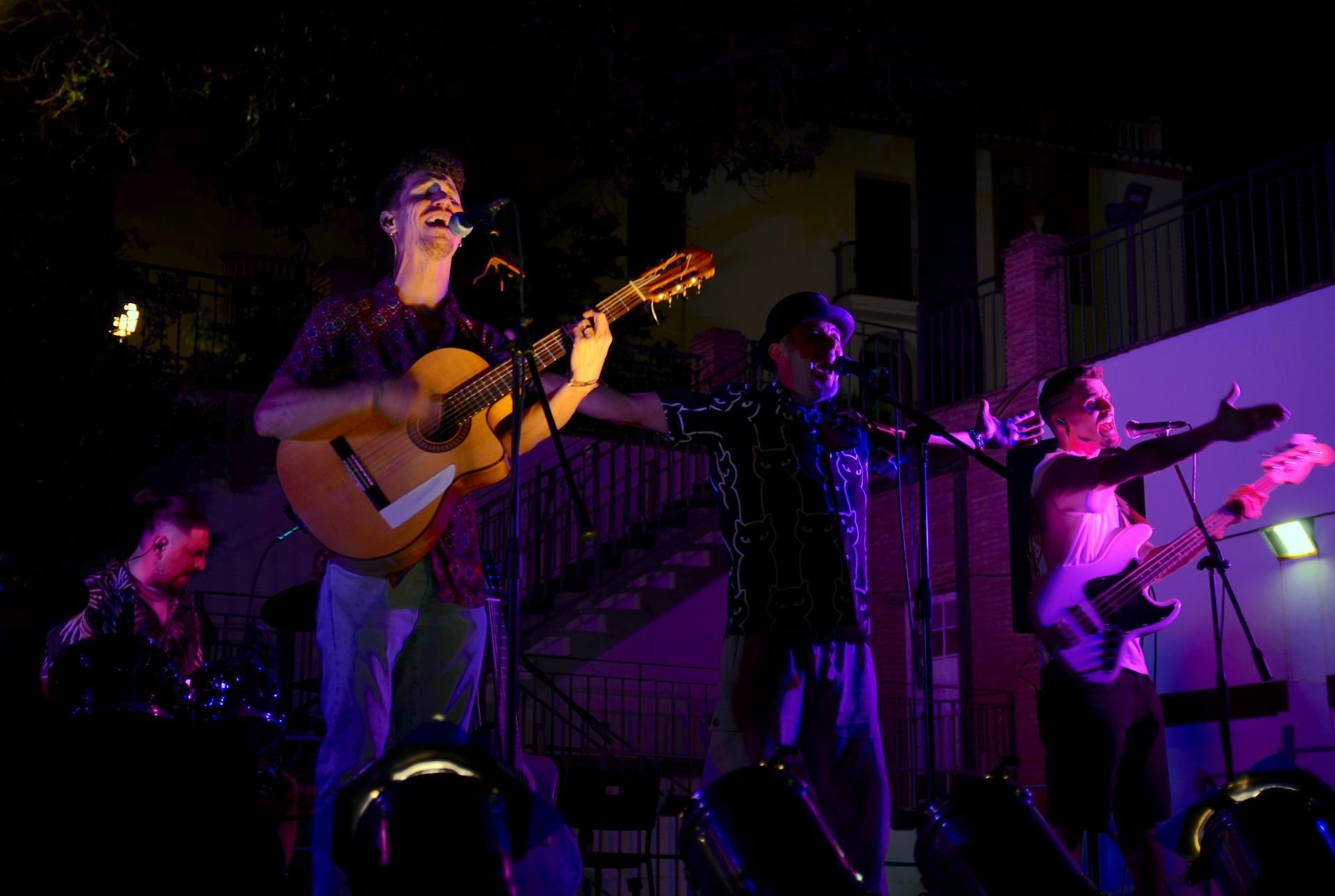 Músicos y artesanos unen fuerzas solidarias en Huétor Vega