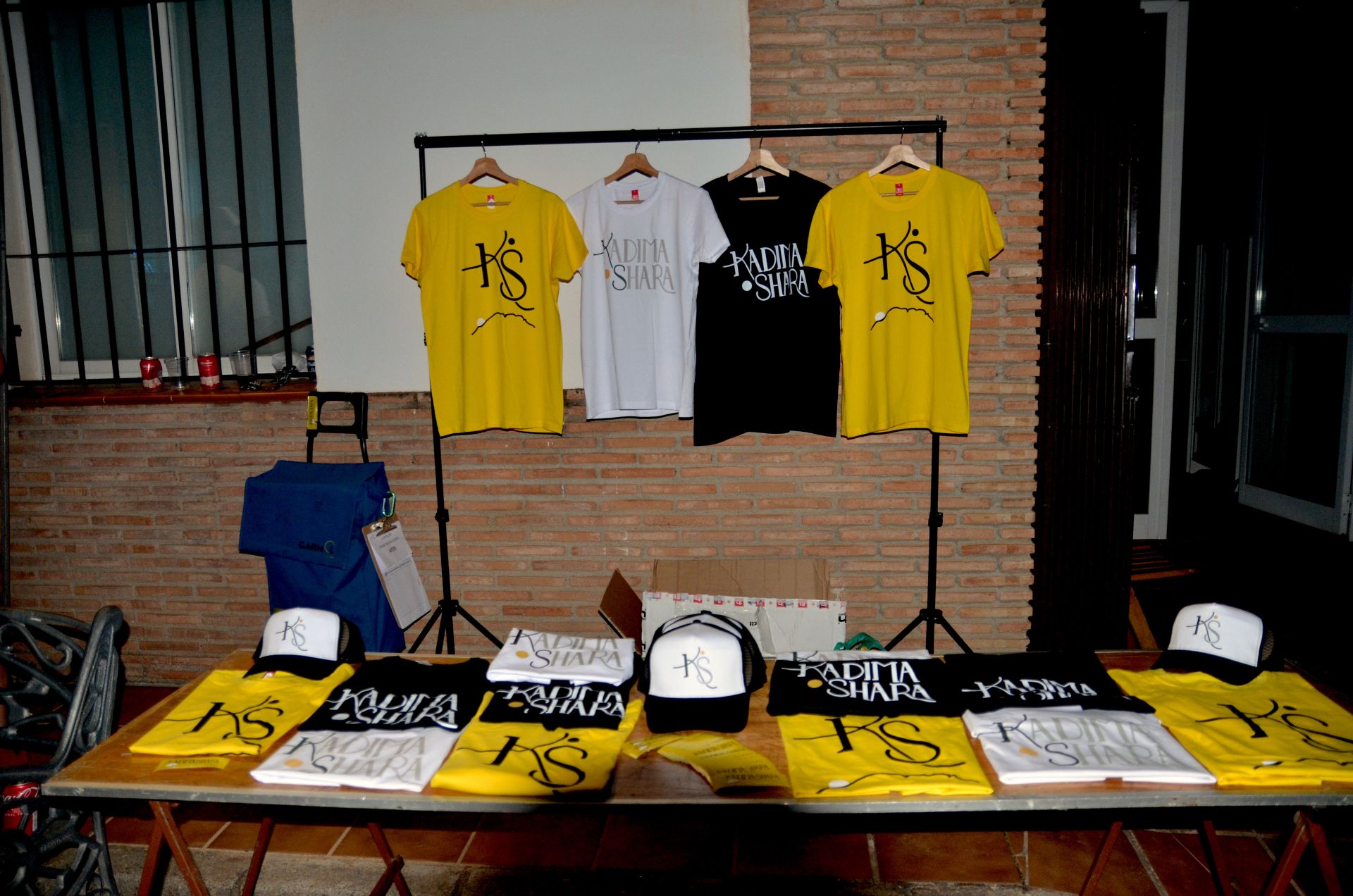 Músicos y artesanos unen fuerzas solidarias en Huétor Vega