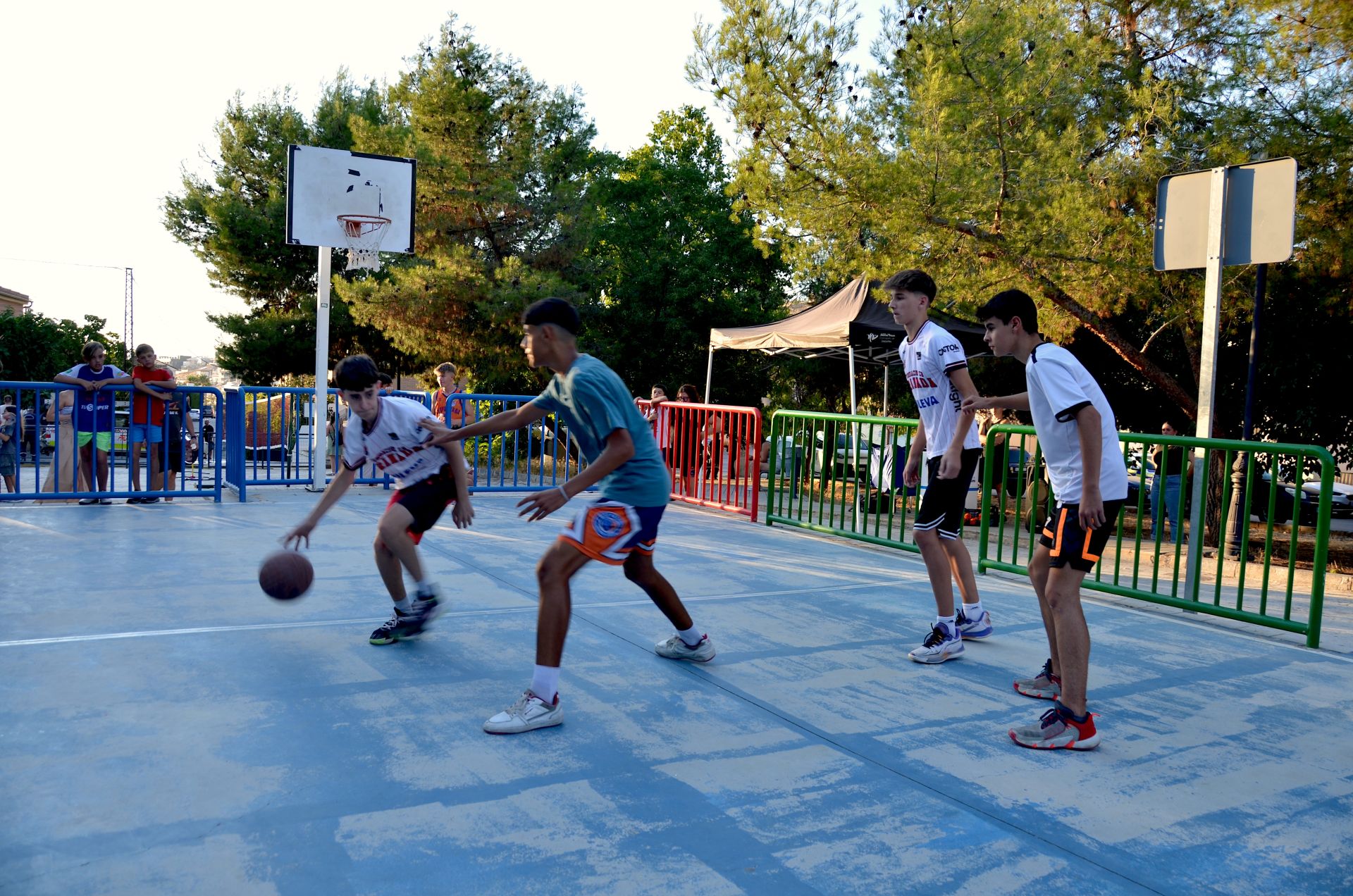 Huétor Vega, el pueblo que 'activa' sus plazas en verano