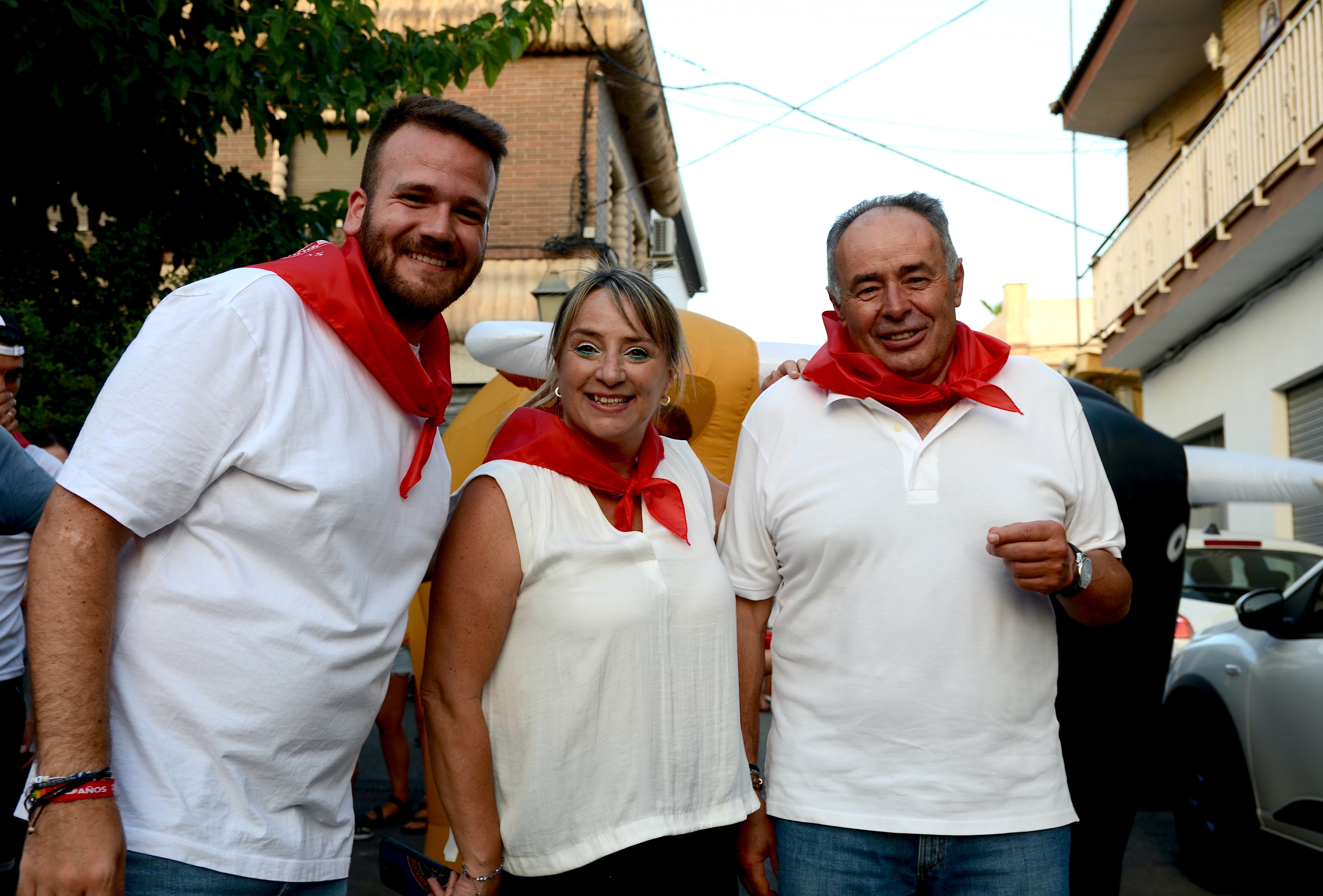 Encuéntrate en el &#039;encierro de toros&#039; familiar de Huétor Vega