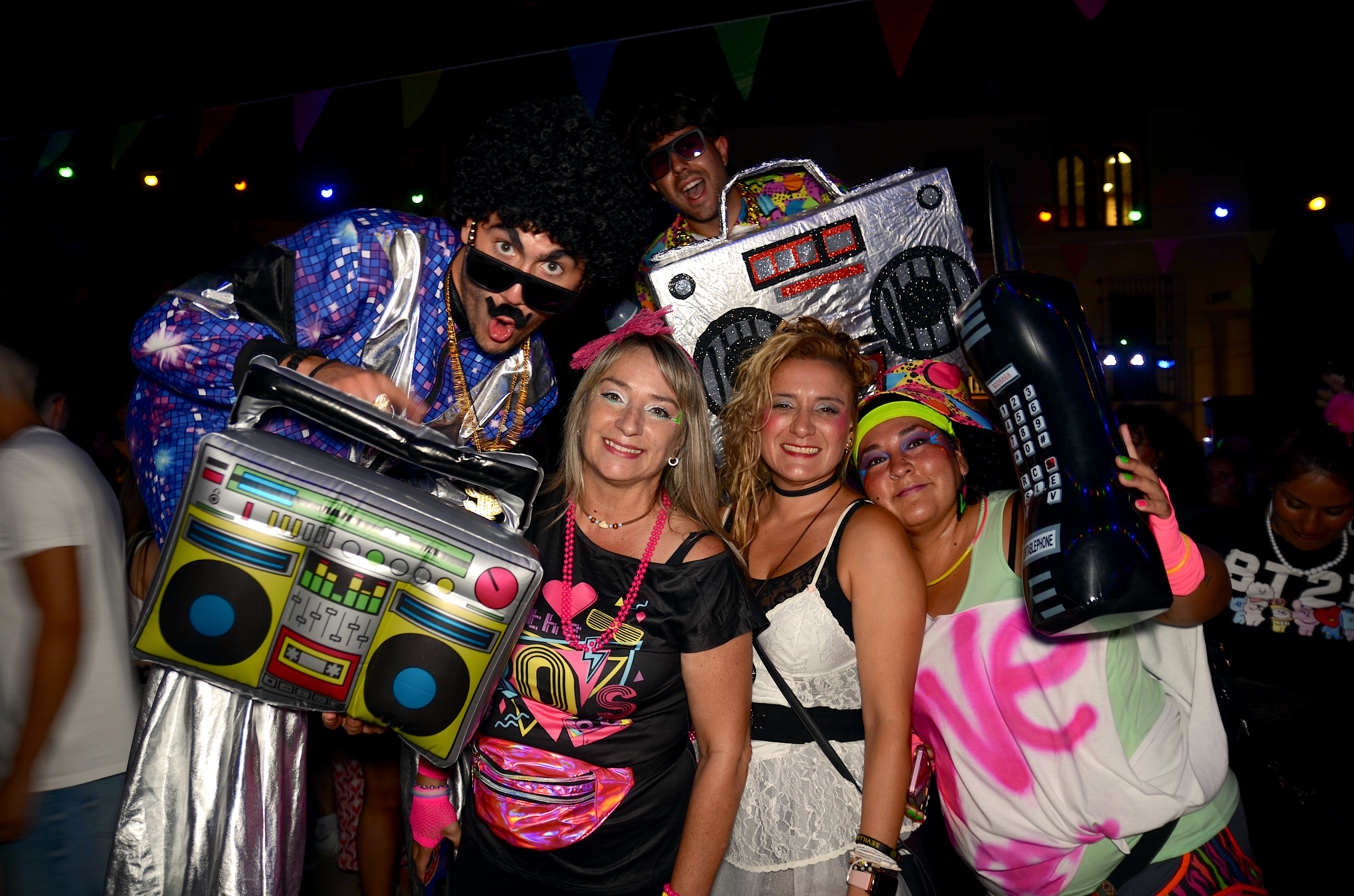 Fiesta &#039;ochentera&#039; en Huétor Vega