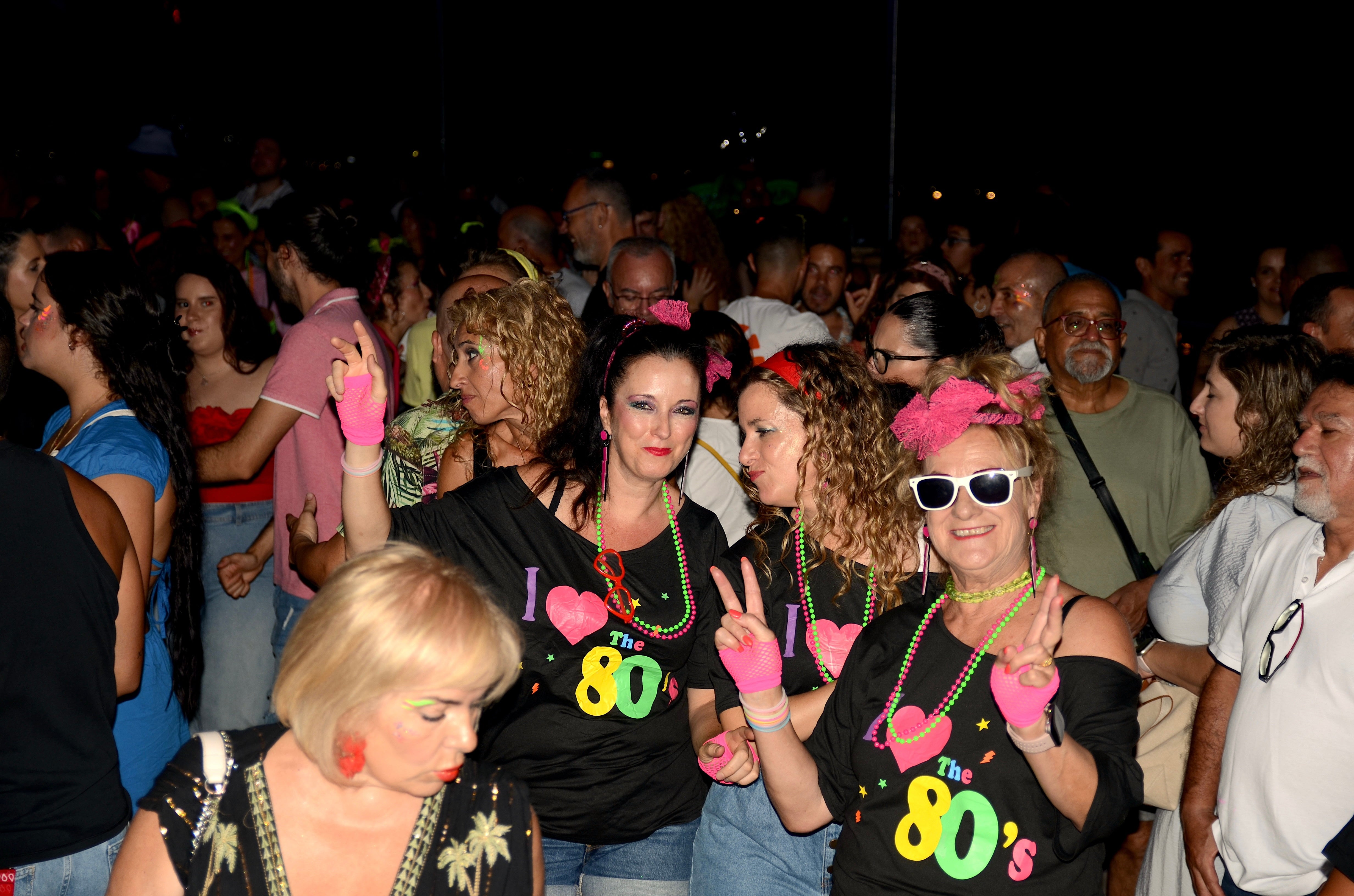 Fiesta 'ochentera' en Huétor Vega